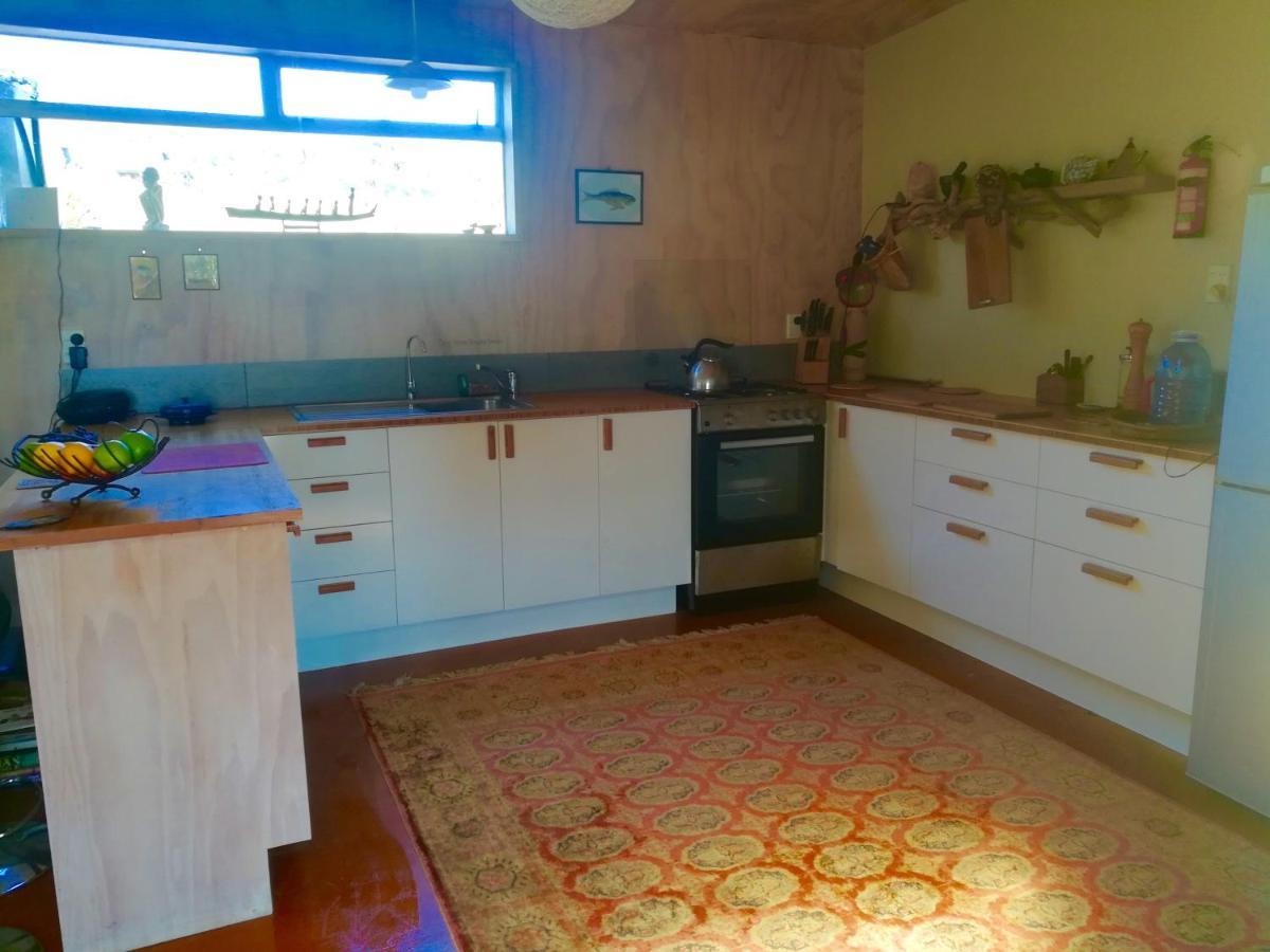 مبيت وإفطار Tryphena Mulberry Grove Retreat المظهر الخارجي الصورة