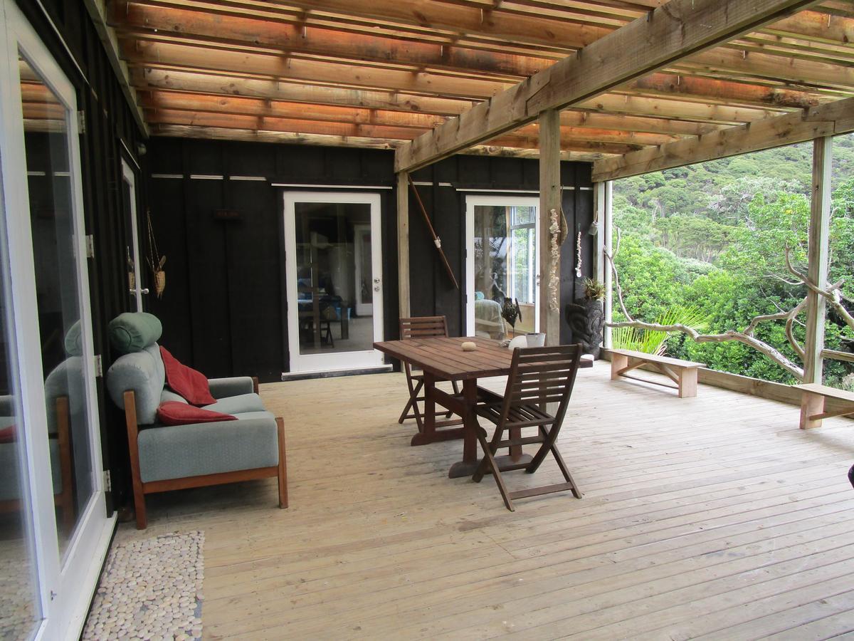 مبيت وإفطار Tryphena Mulberry Grove Retreat المظهر الخارجي الصورة